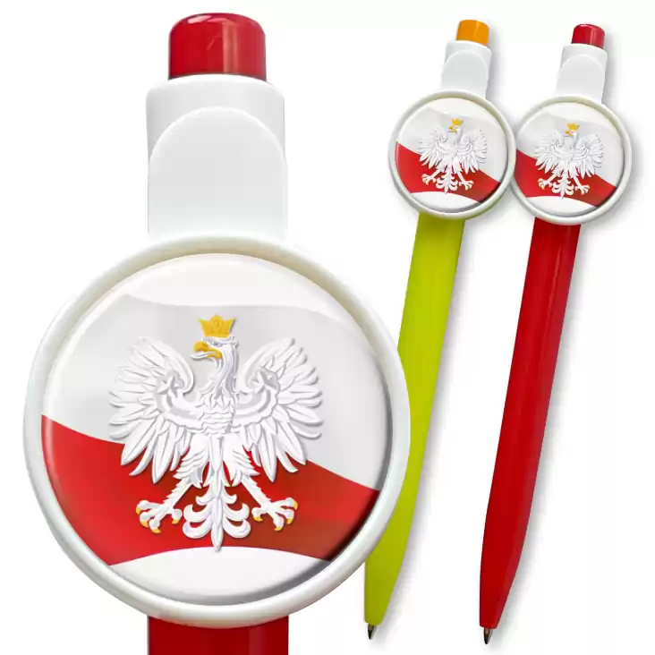 przypinka długopis Orzeł w koronie na tle powiewającej flagi Polski