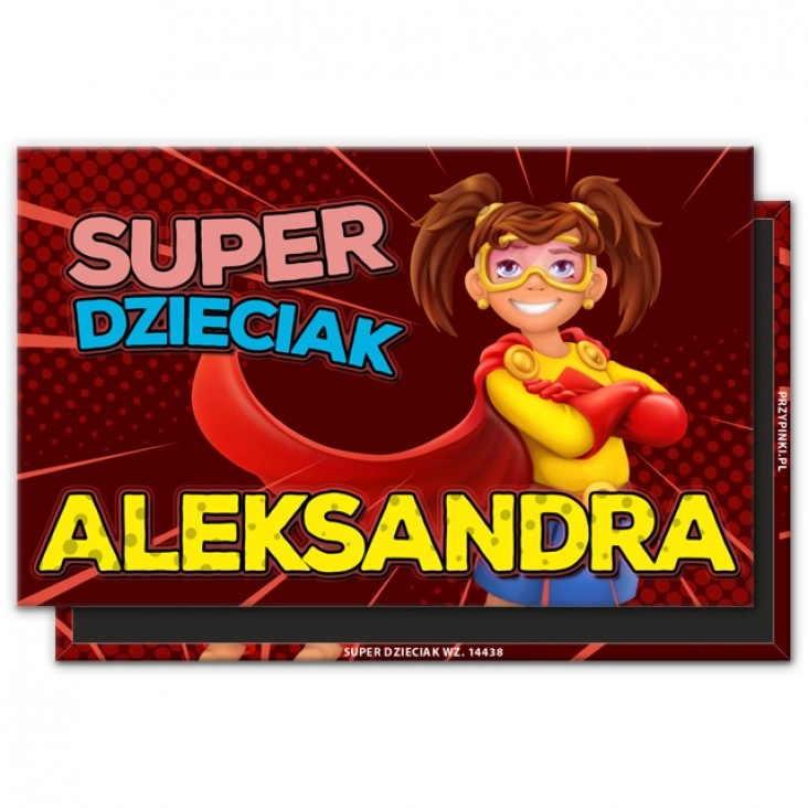 Super dzieciak z peleryną