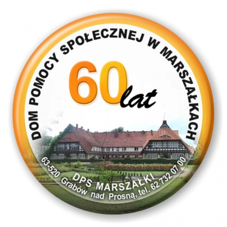 przypinka 60 lat DPS w Marszałkach