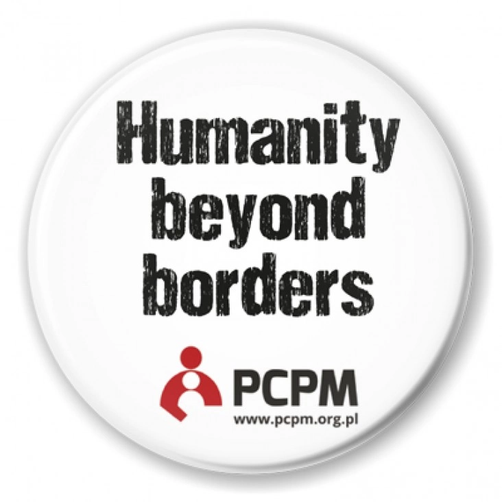 przypinka Humanity beyond borders