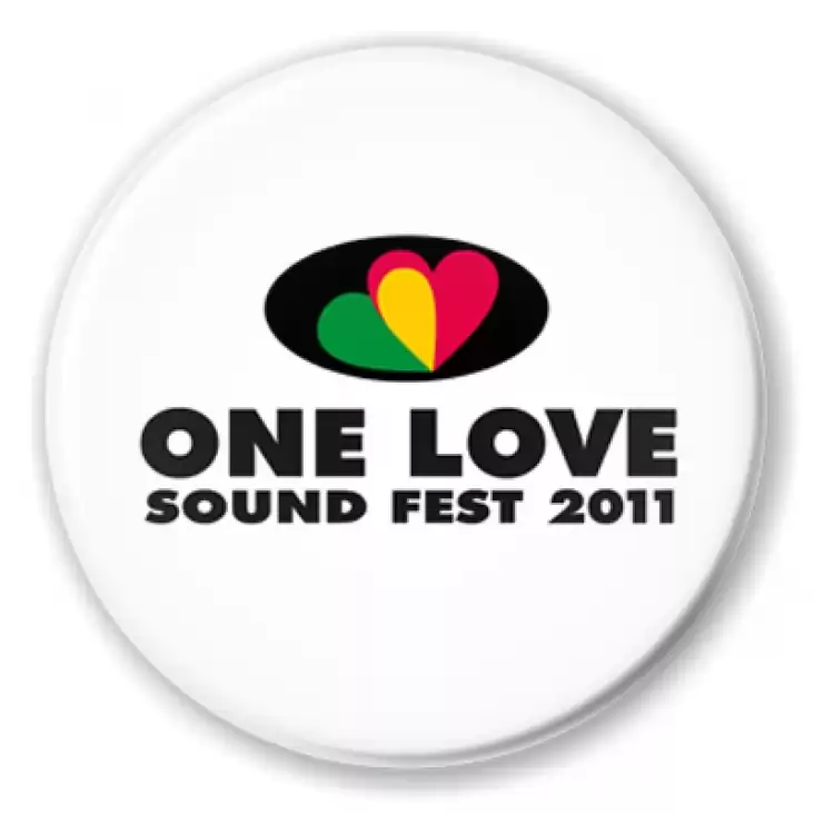 przypinka One love 2011 - białe