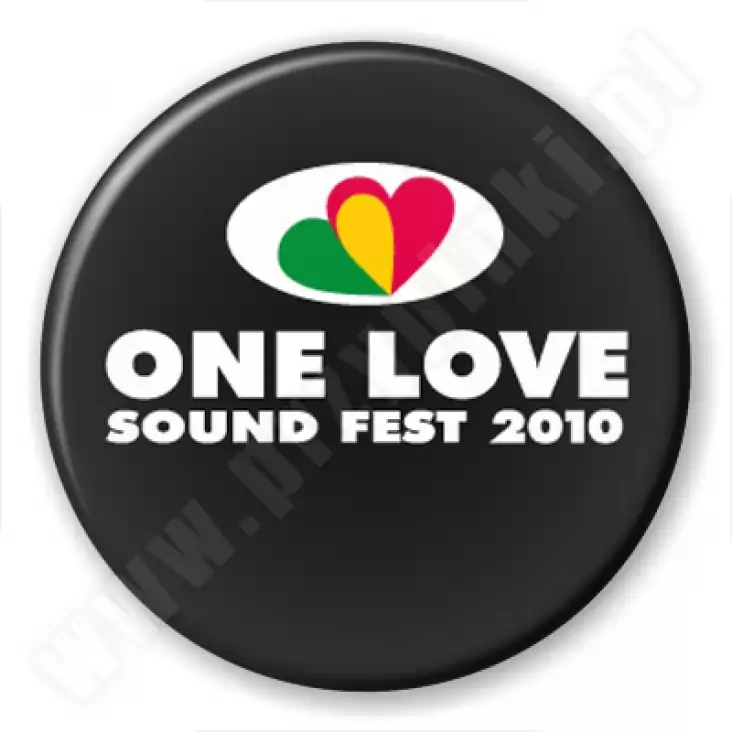 przypinka One Love 2010 - czarne