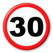 przypinka 30 urodziny