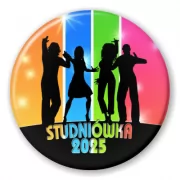 przypinka Studniowka sylwetki tanczacych na kolorowych pasach