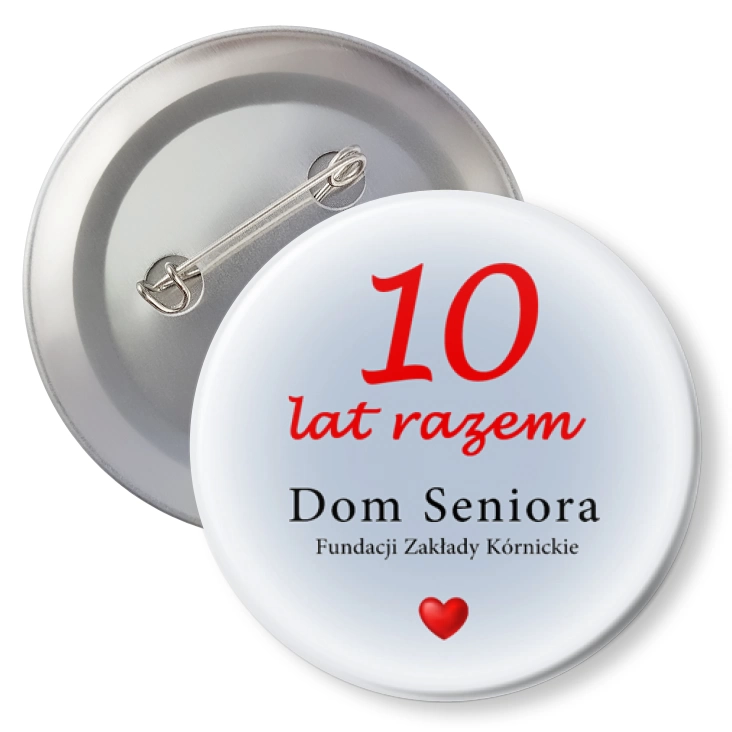 przypinka z agrafką 10 lat razem Dom Seniora