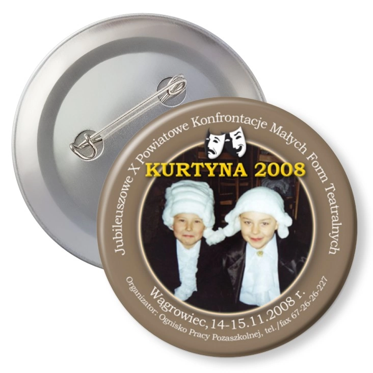 przypinka z agrafką Kurtyna 2008