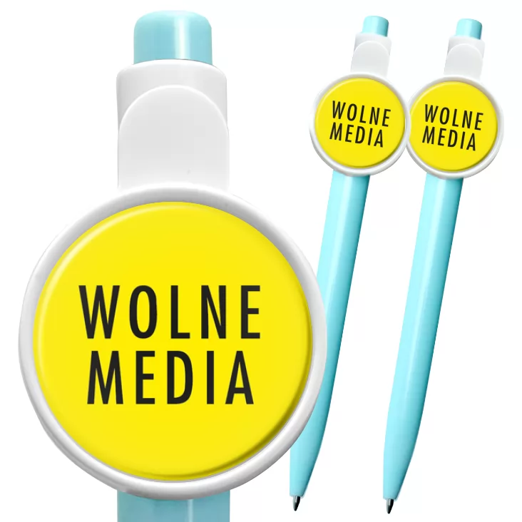 przypinka długopis Wolne media na żółtym tle