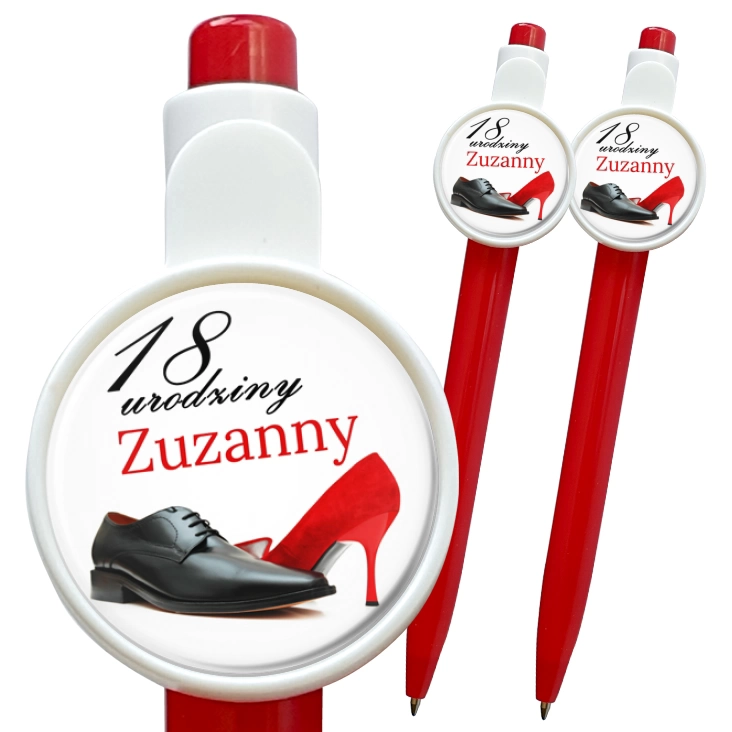 przypinka długopis Osiemnaste urodziny z imieniem i butami