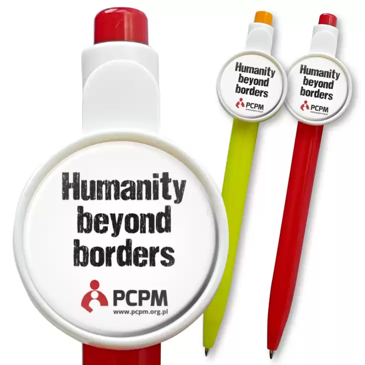 przypinka długopis Humanity beyond borders