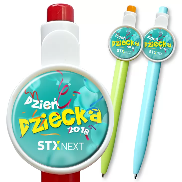 przypinka długopis Dzień Dziecka 2018 w STX Next