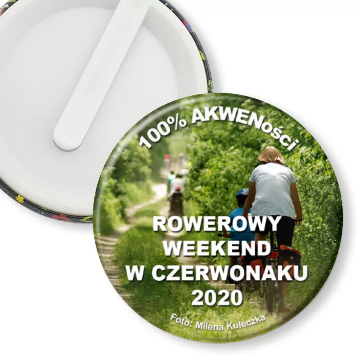 przypinka klips 100% AKWENości