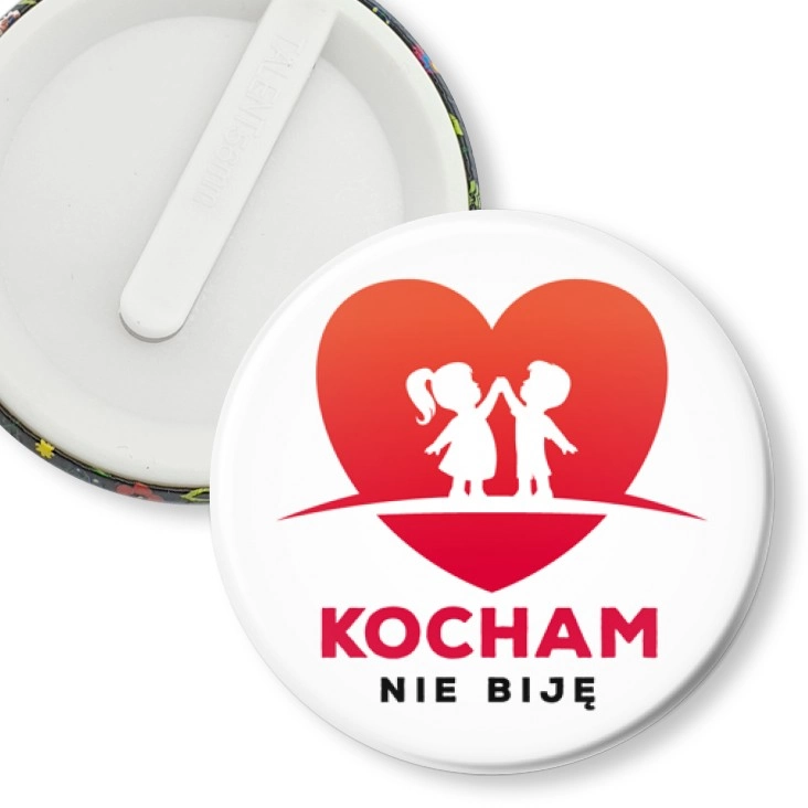 przypinka klips Kocham nie biję