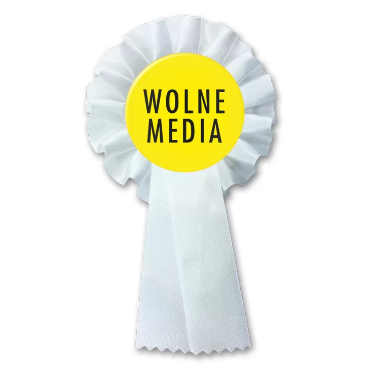 przypinka kotylion Wolne media na żółtym tle