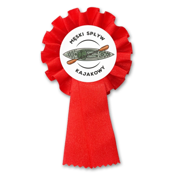 przypinka kotylion Męski spływ kajakowy na białym tle