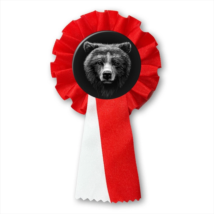 przypinka kotylion Niedźwiedź na czarnym tle
