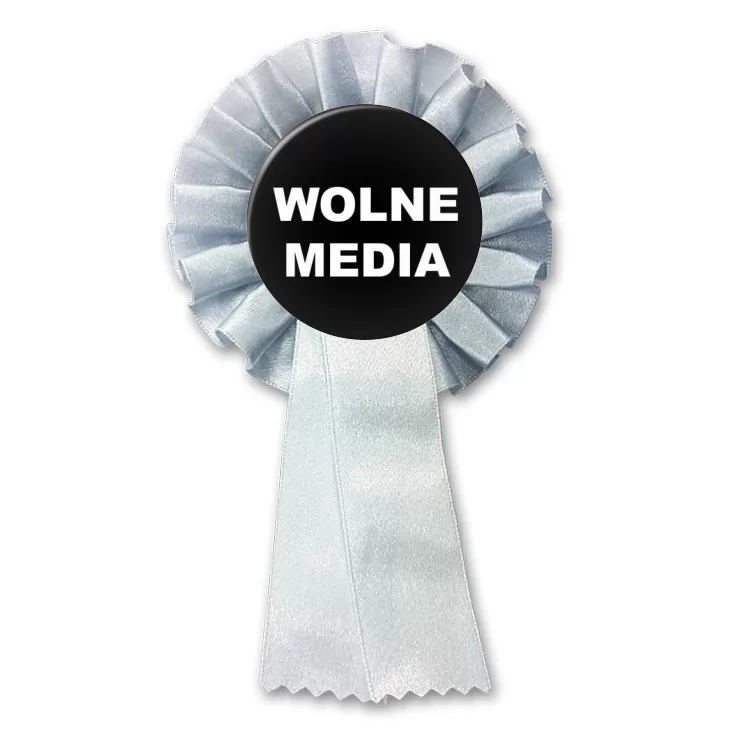 przypinka kotylion Wolne media