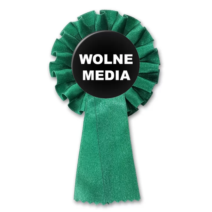 przypinka kotylion Wolne media