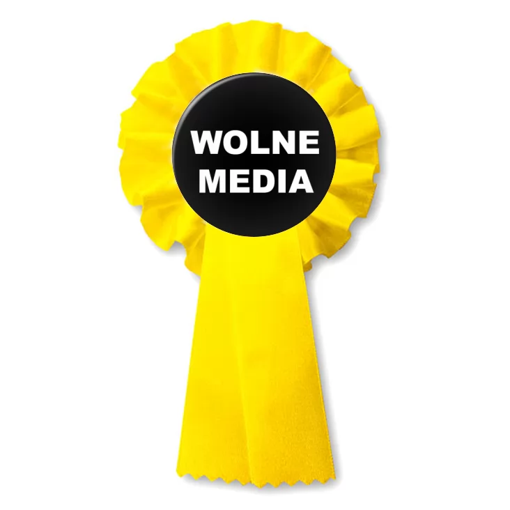 przypinka kotylion Wolne media