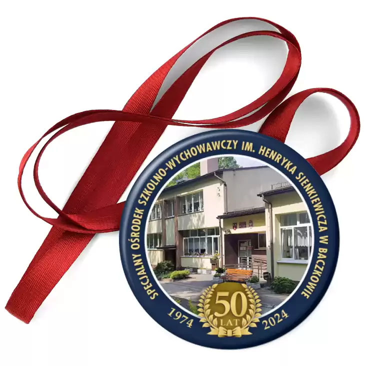 przypinka medal Jubileusz 50-lecia Specjalnego Ośrodka Szkolno-Wychowawczego w Baczkowie