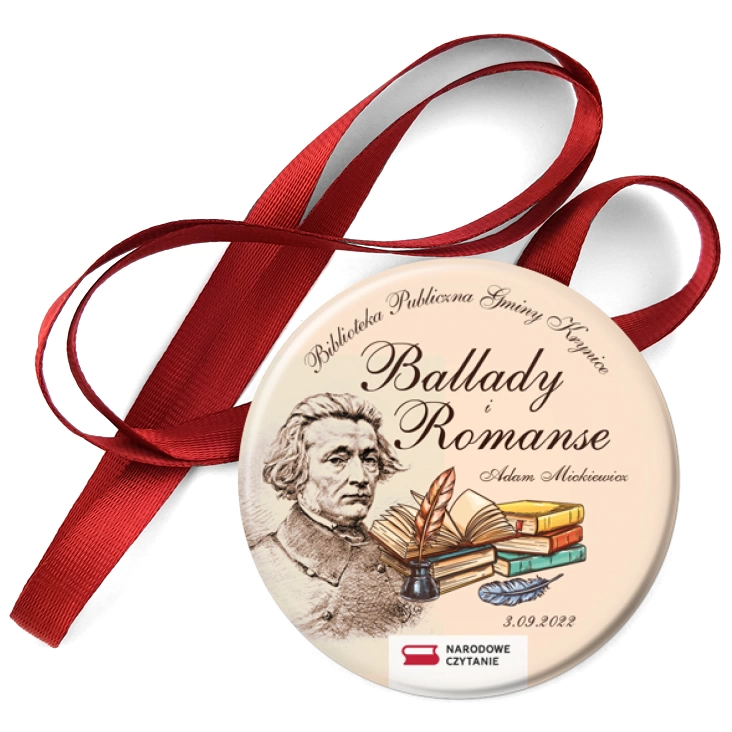 przypinka medal Narodowe Czytanie 2022 Biblioteka gminy Krynice