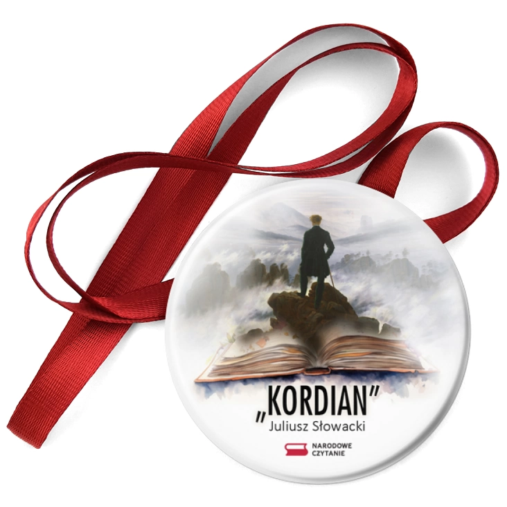 przypinka medal Narodowe Czytanie 2024 Kordian książka z wędrowcem