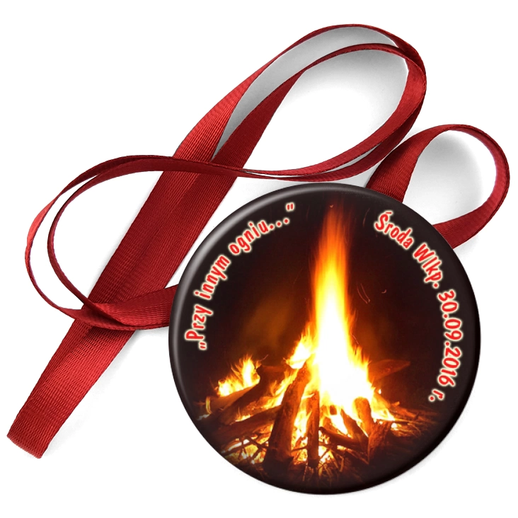 przypinka medal Przy innym ogniu