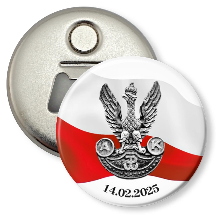 przypinka otwieracz-magnes Logo AK na tle flagi Polski