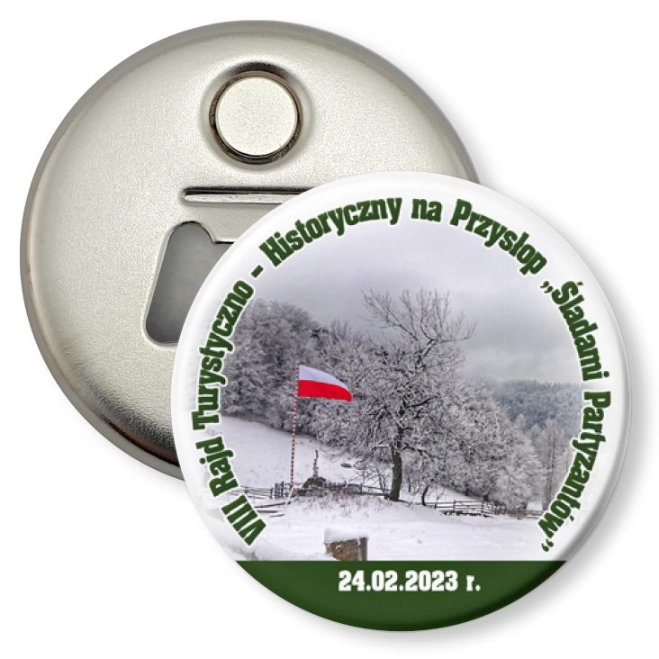przypinka otwieracz-magnes Ósmy Rajd Turystyczno-Historyczny 2023