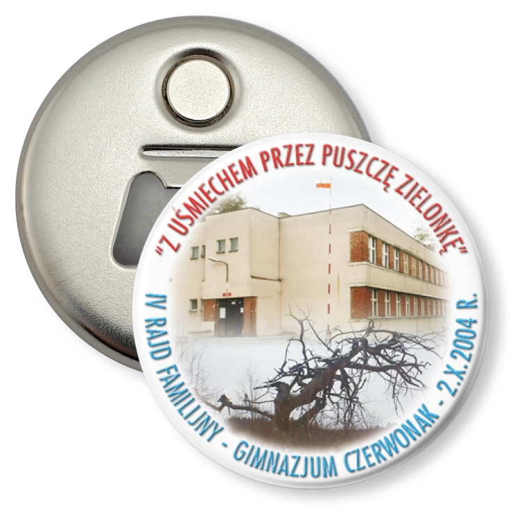 przypinka otwieracz-magnes Z uśmiechem przez Puszczę Zielonkę