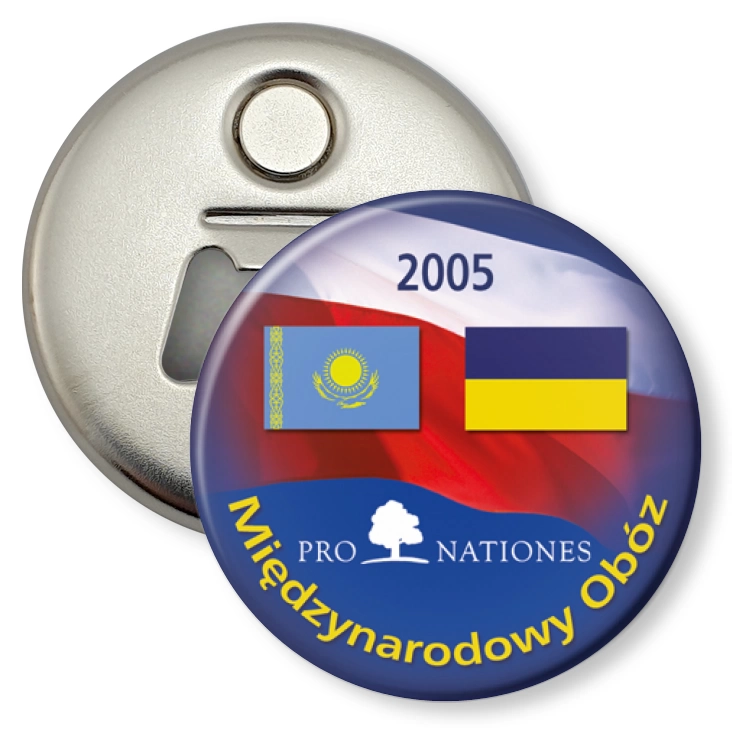 przypinka otwieracz-magnes Międzynarodowy Obóz