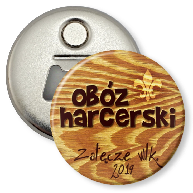 przypinka otwieracz-magnes Obóz harcerski