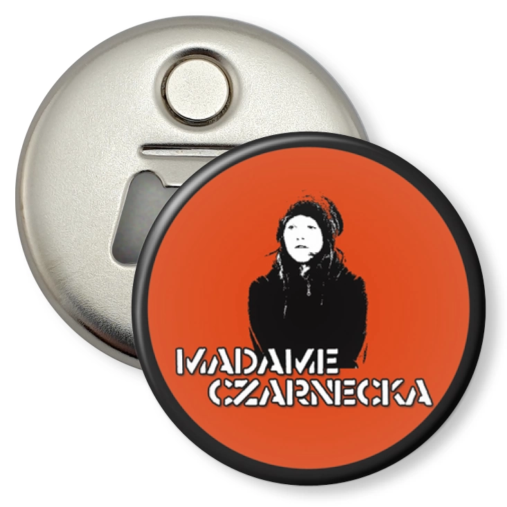 przypinka otwieracz-magnes Madame Czarnecka