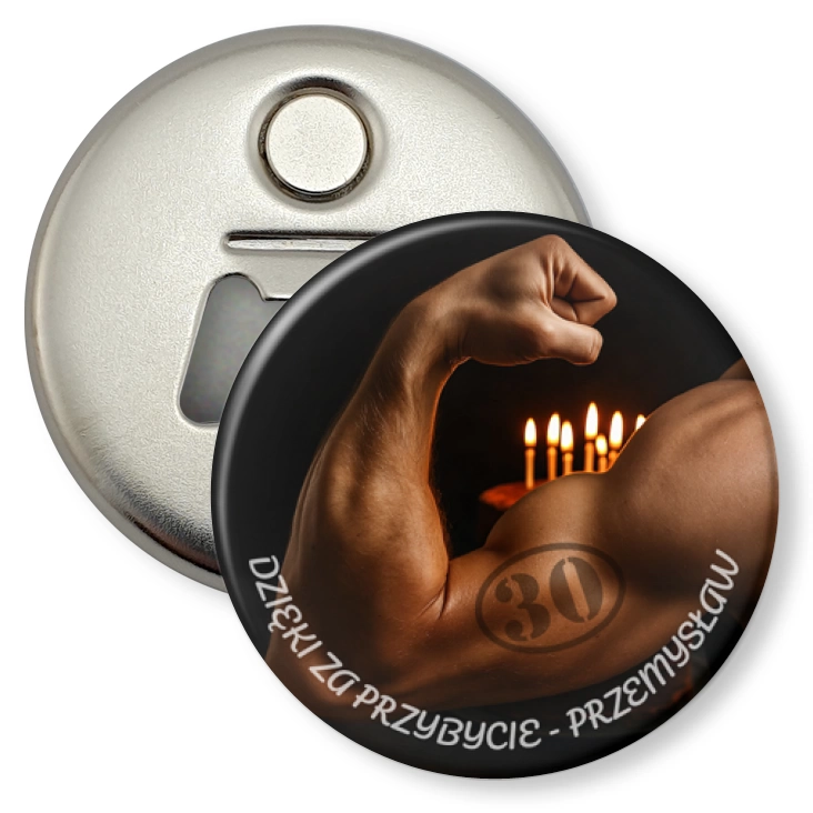 przypinka otwieracz-magnes Urodziny z bicepsem
