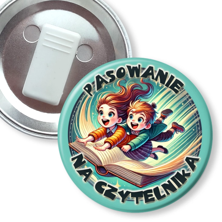 przypinka z żabką Pasowanie na czytelnika lot na książce
