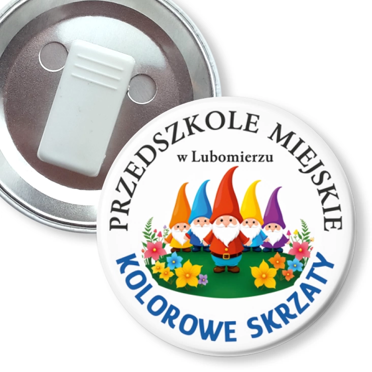 przypinka z żabką Przedszkole Kolorowe Skrzaty