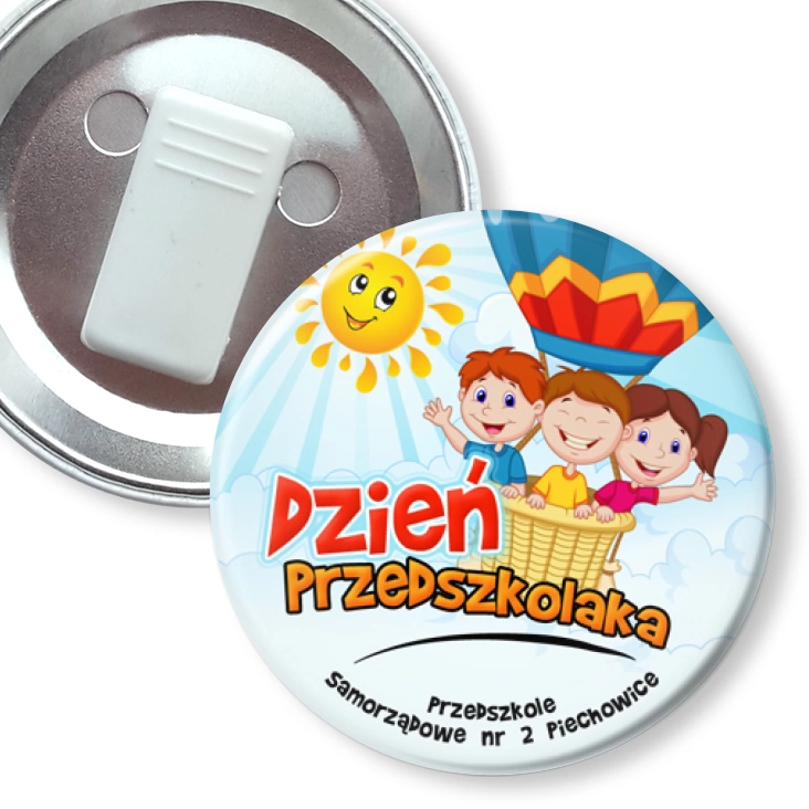 przypinka z żabką Dzień Przedszkolaka Przedszkole nr 2 Piechowice