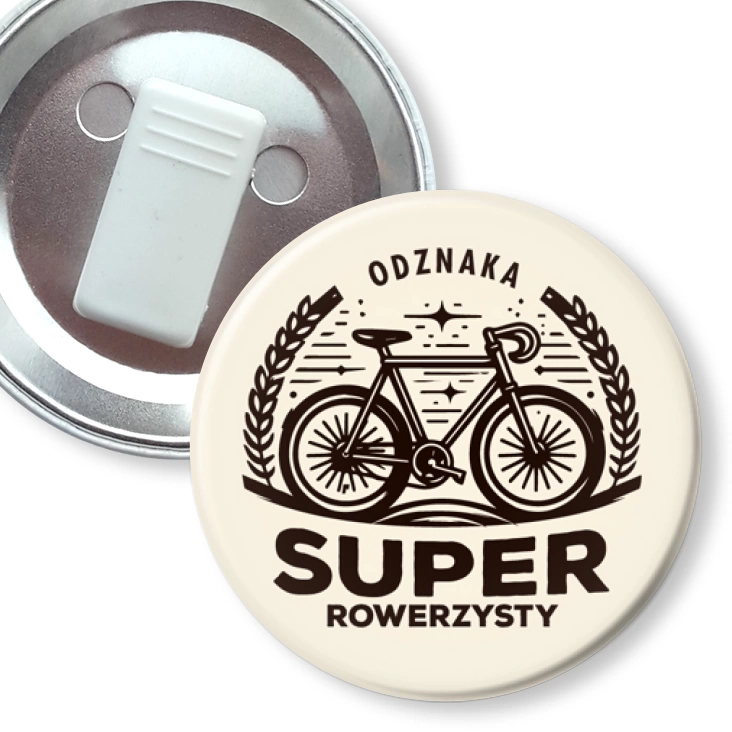 przypinka z żabką Odznaka Super Rowerzysty na kremowym tle
