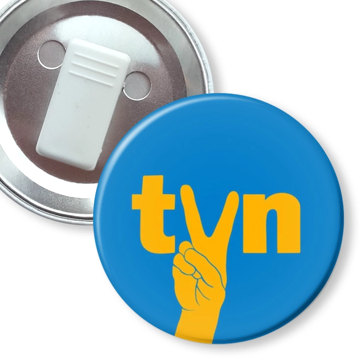 przypinka z żabką TVN lex