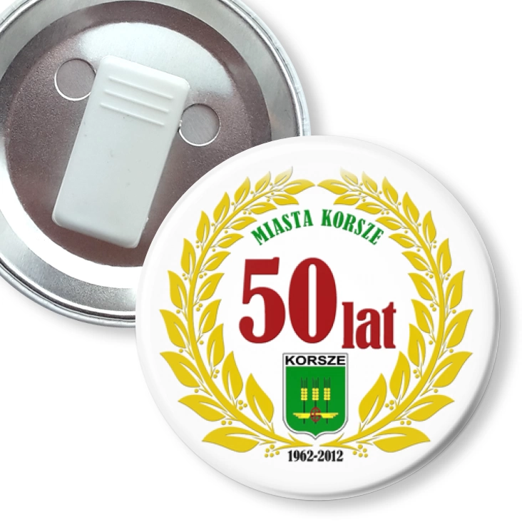 przypinka z żabką 50 lat miasta Korsze