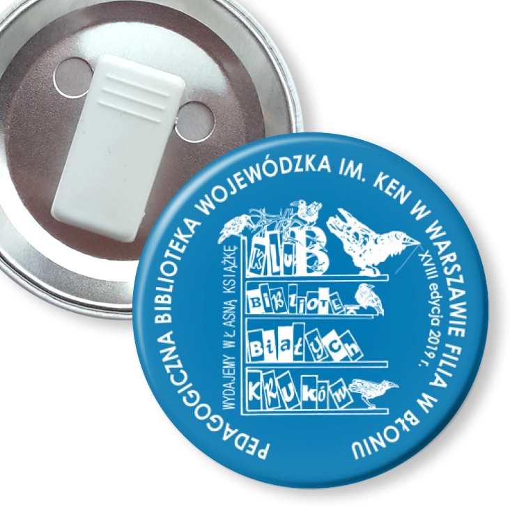 przypinka z żabką Pedagogiczna Biblioteka Wojewódzka im. KEN w Warszawie Filia w Błoniu