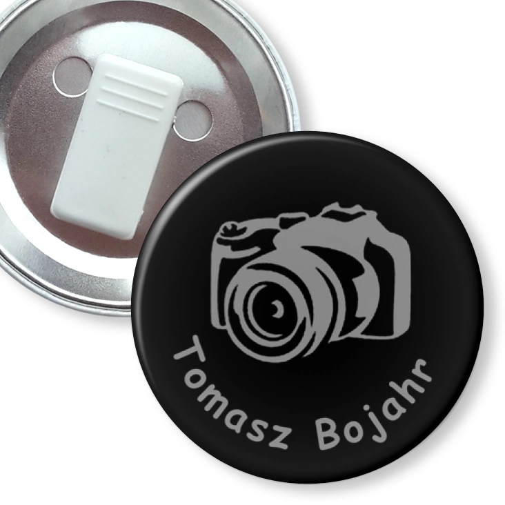 przypinka z żabką Tomasz Bojahr