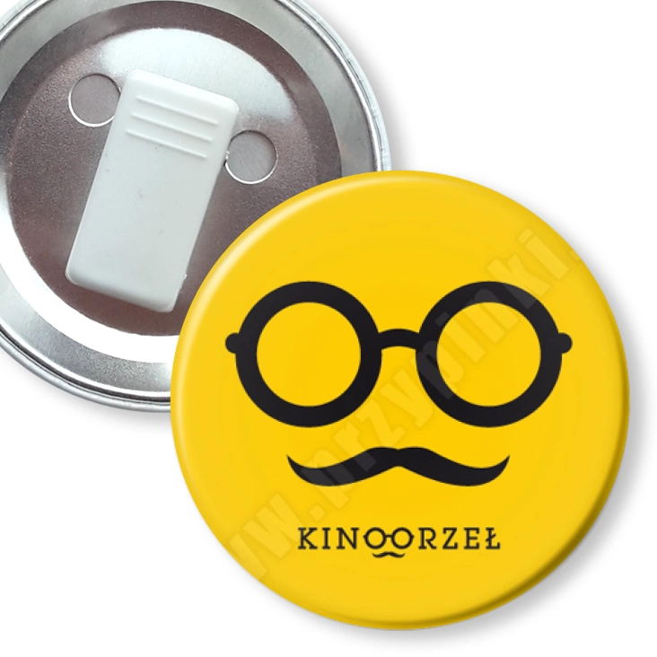 przypinka z żabką Kino Orzeł