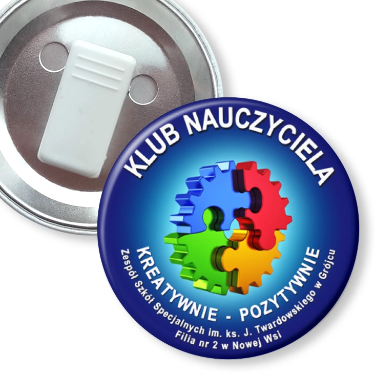przypinka z żabką Klub Nauczyciela