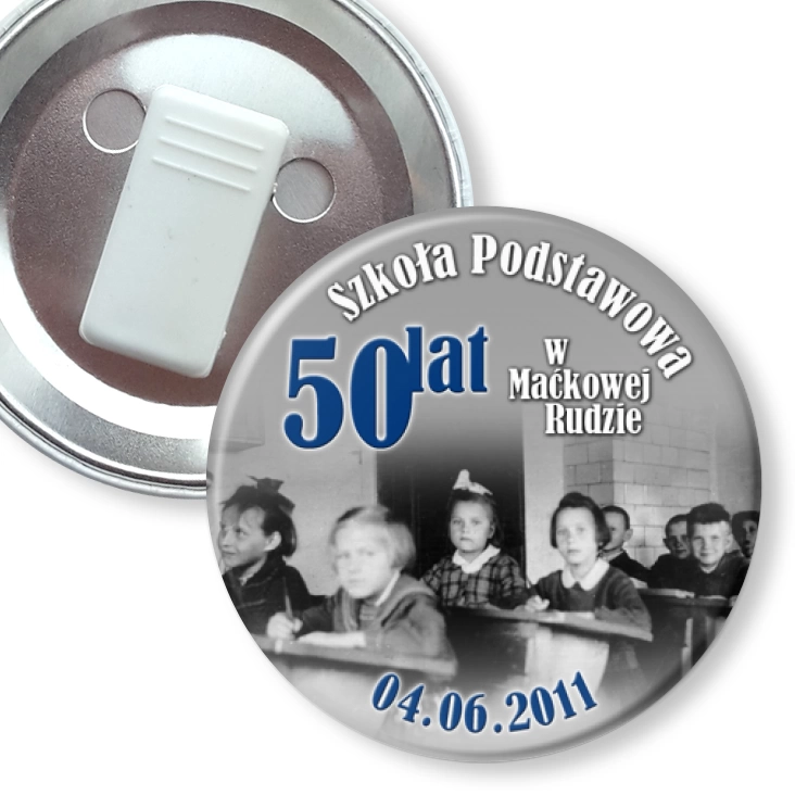 przypinka z żabką 50 lat SP w Maćkowej Rudzie