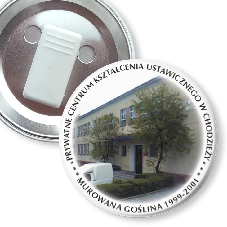 przypinka z żabką Prywatne Centrum Kształcenia Ustawicznego w Chodzieży