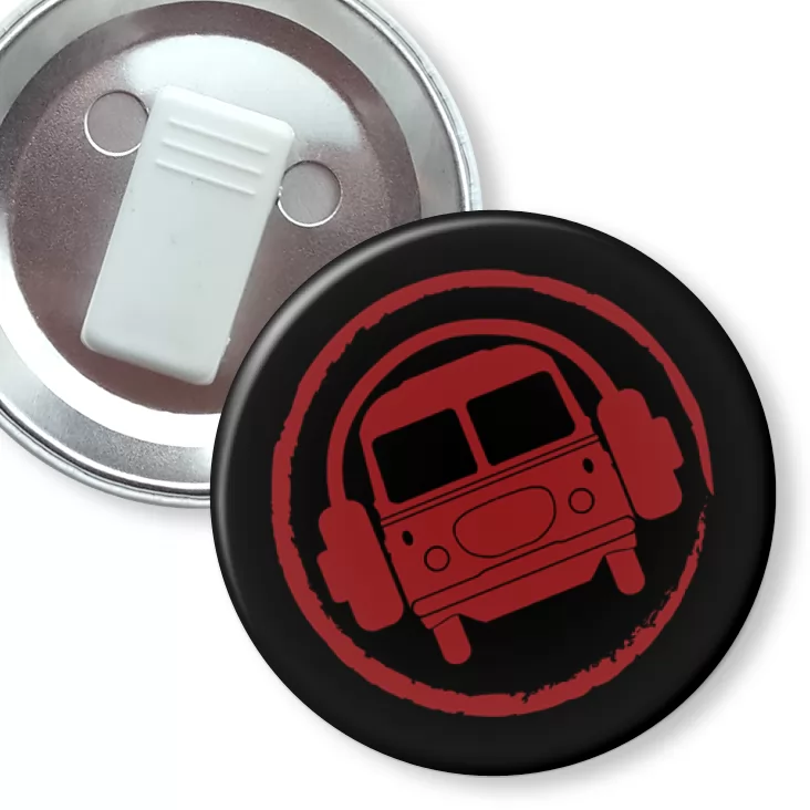 przypinka z żabką Czerwony autobus