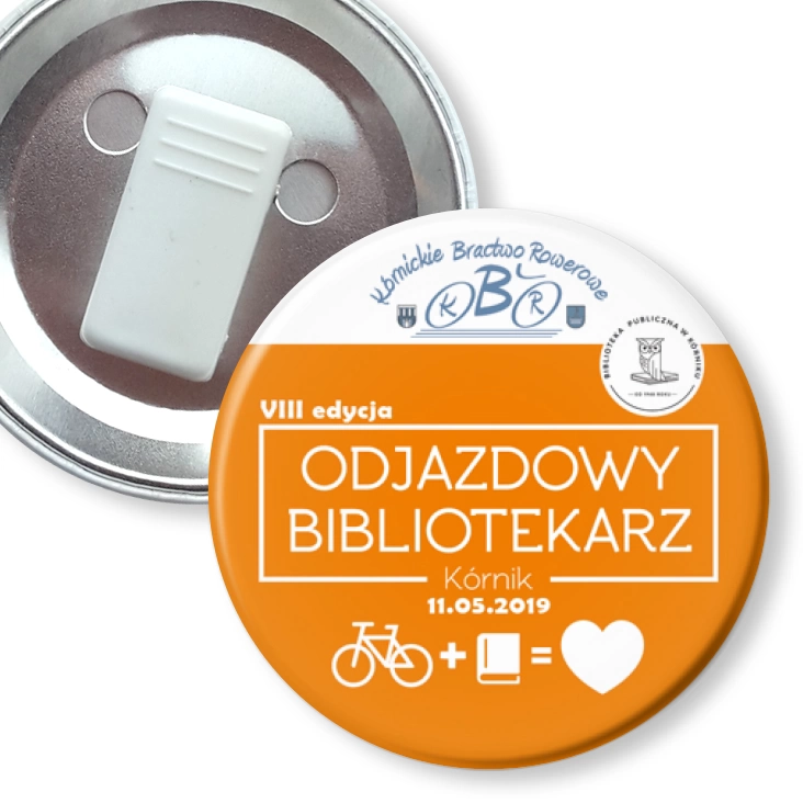 przypinka z żabką Odjazdowy Bibliotekarz Kórnik 2019