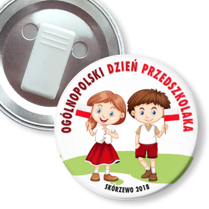 przypinka z żabką Ogólnopolski Dzień Przedszkolaka dziewczynka i chłopiec