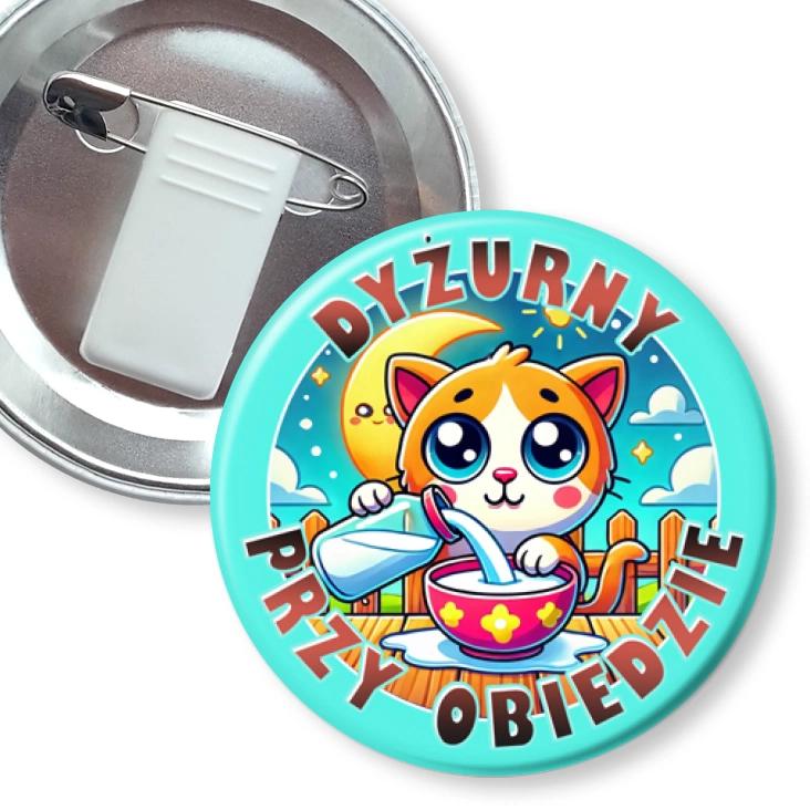 przypinka z żabką i agrafką Dyżurny przy obiedzie kotek