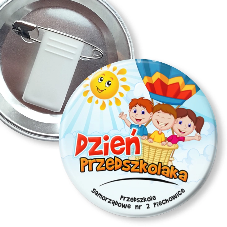 przypinka z żabką i agrafką Dzień Przedszkolaka Przedszkole nr 2 Piechowice